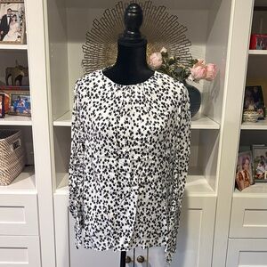 Black & White Floral Long-Sleeve Blouse